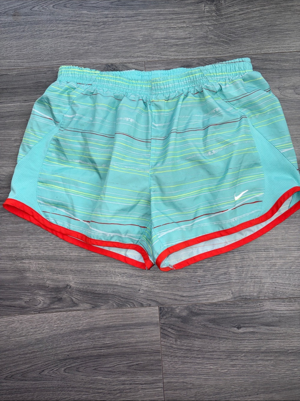 Nike Women’s Aqua Blue Striped Athletic Shorts Red Trim Size Small